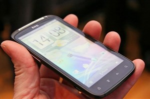 HTC Sensation bắt đầu bán