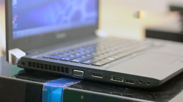 Toshiba Tegra R840 giá từ 22,6 triệu