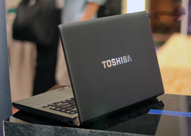 Toshiba Tegra R840 giá từ 22,6 triệu