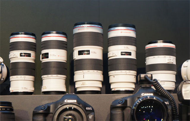Bộ ống kính khủng của Canon