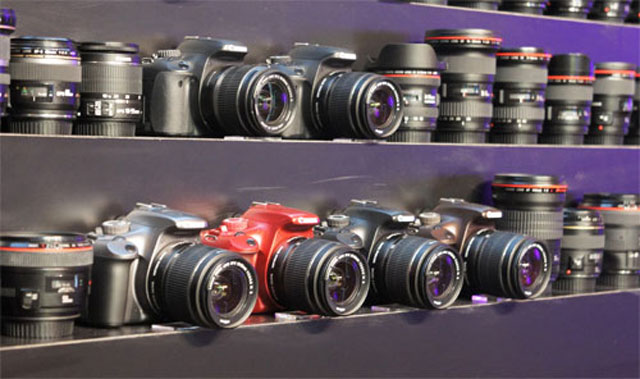 Bộ ống kính khủng của Canon