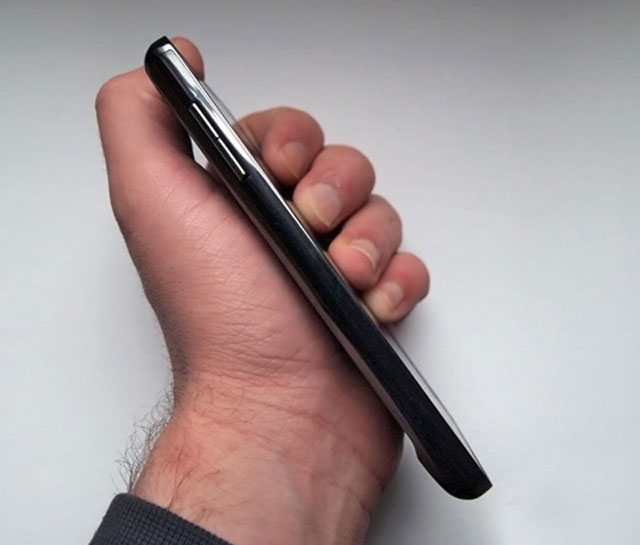 'Đập hộp' chiếc Galaxy S khổng lồ