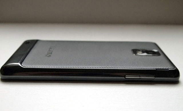 'Đập hộp' chiếc Galaxy S khổng lồ