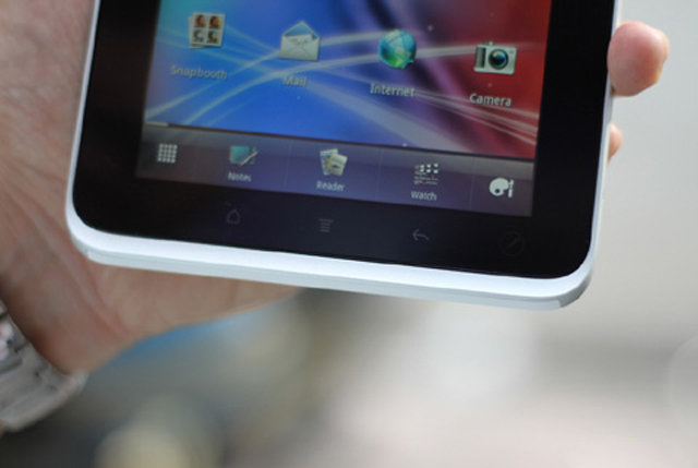 HTC Flyer về VN giá gần 17 triệu