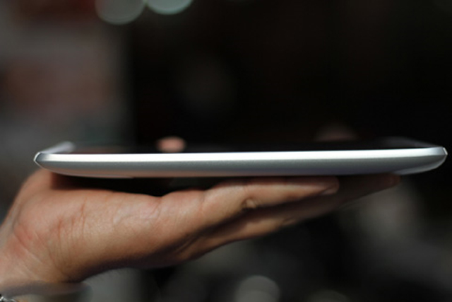 HTC Flyer về VN giá gần 17 triệu