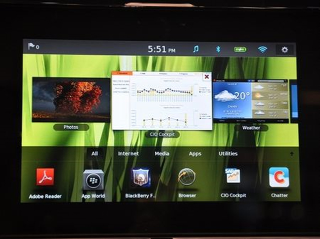 iPad 2, LG Pad, PlayBook và Xoom so tài