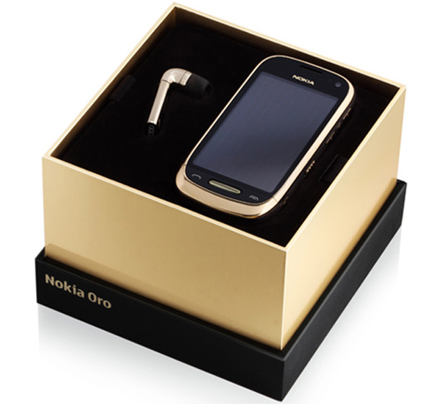 Nokia trình làng di động hạng sang Oro