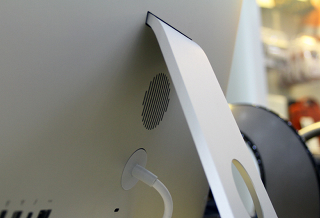 iMac 2011 giá từ 29,3 triệu tại VN