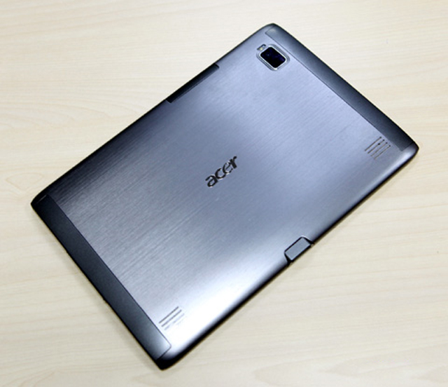 Iconia Tab A500 chính hãng giá 12,5 triệu