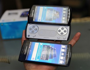 Xperia Arc và Play lên Android 2.3.3