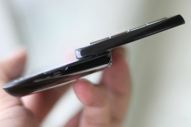 Ảnh Xperia Play chính hãng sắp bán