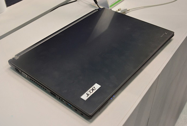 Acer TravelMate 8481 pin 13 tiếng