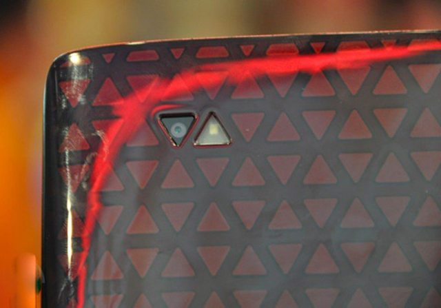 Tablet Android Honeycomb 7 inch đầu tiên trên thế giới