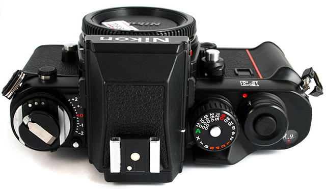 Bộ sưu tập máy ảnh Nikon bản đặc biệt