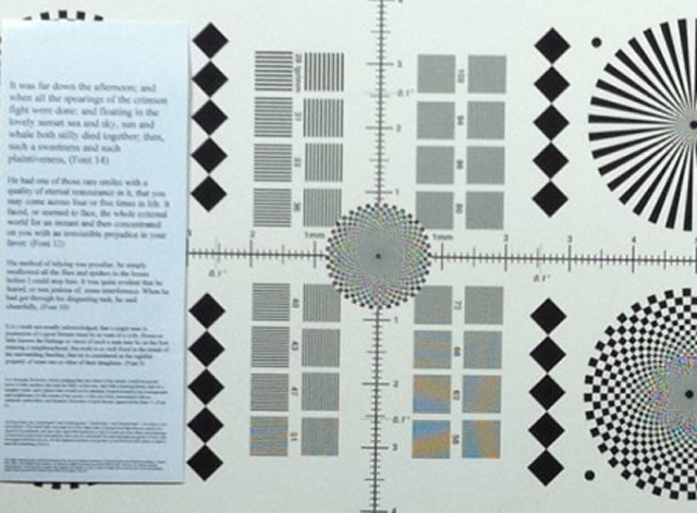 iPhone 4 đen so camera với model trắng
