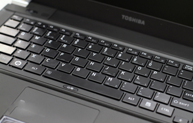 Đánh giá Toshiba Tecra R840