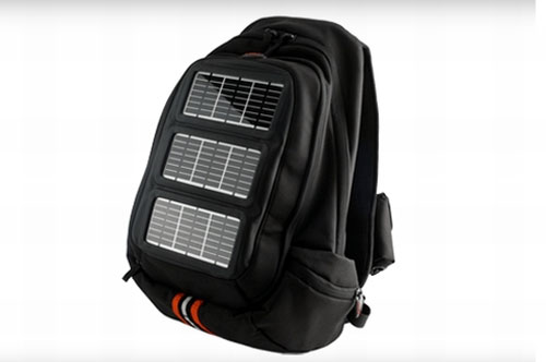 Những trợ thủ sạc pin điện thoại không cần điện