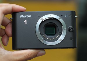 Nikon sửa lỗi chế độ quay slow-motion trên V1 và J1