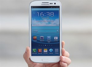 Galaxy S III chính hãng rao giá 16,4 triệu