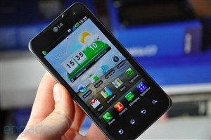 LG lùi lịch nâng Android 4.0 của Optimus 2X