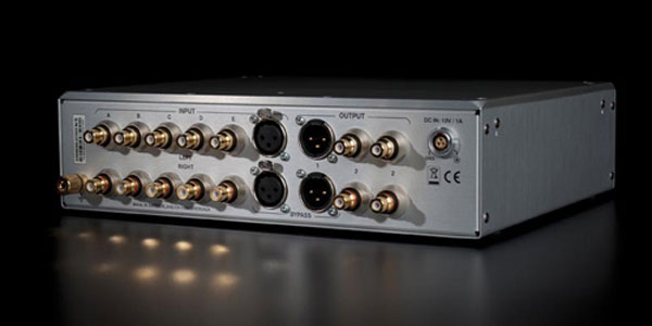 Nagra giới thiệu preampli dùng nguồn rời