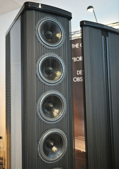 Loa khủng Pendragon của Gryphon