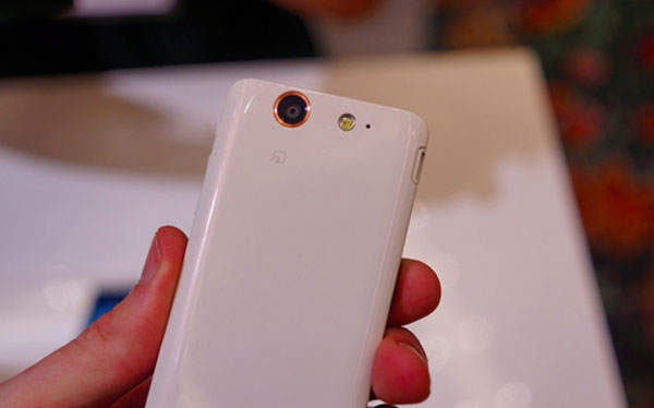 Ảnh thực tế Sony Xperia SX