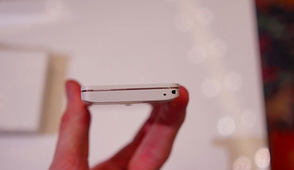 Ảnh thực tế Sony Xperia SX