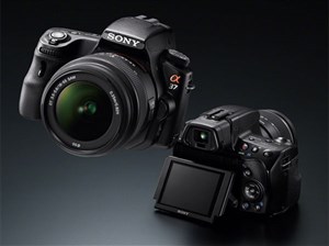 Sony ra Alpha A37 và ống 18-135 mm