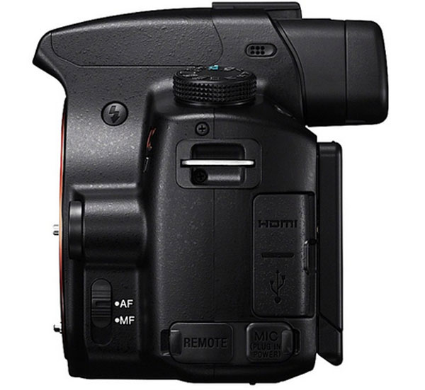 Sony ra Alpha A37 và ống 18-135 mm