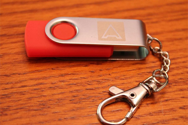 9 cách đơn giản và rẻ để nâng cấp máy tính