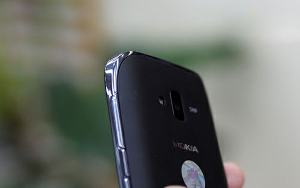 Đánh giá Nokia Lumia 610