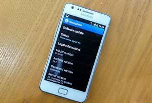 Galaxy S II bắt đầu bán ra với Android 4.0 cài đặt sẵn