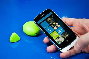 Chiếc Nokia Lumia 610 có mặt tại thị trường Anh