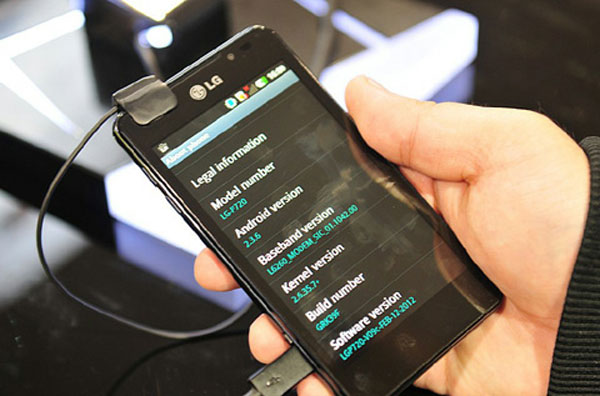 Optimus 3D Max chính hãng giá 11,7 triệu