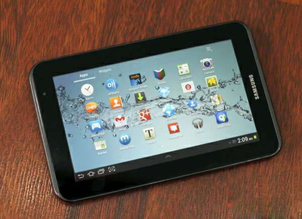 Galaxy Tab 2 màn 7 inch giá 6,8 triệu