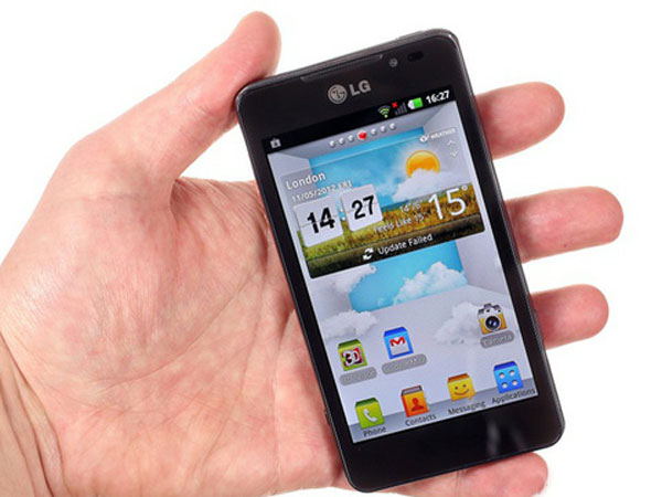 'Đập hộp' LG Optimus 3D Max
