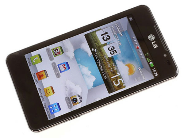 'Đập hộp' LG Optimus 3D Max