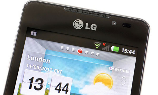 'Đập hộp' LG Optimus 3D Max