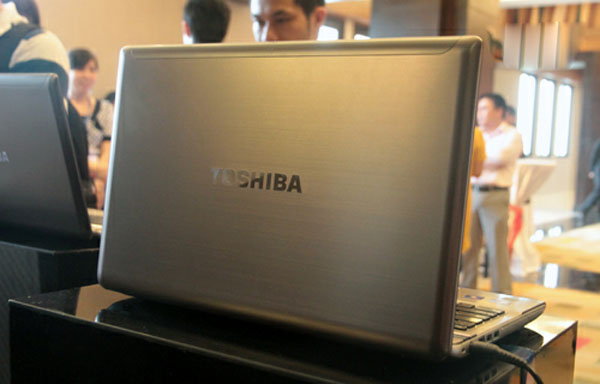 Toshiba đưa công nghệ 3D không kính lên dòng Satellite