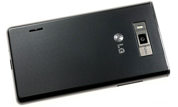 'Đập hộp' Optimus L7 giá 7,8 triệu đồng