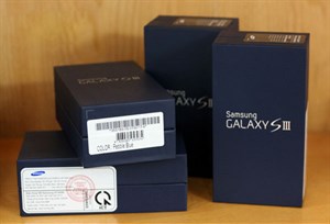 Galaxy S III xanh bắt đầu bán ở Hà Nội