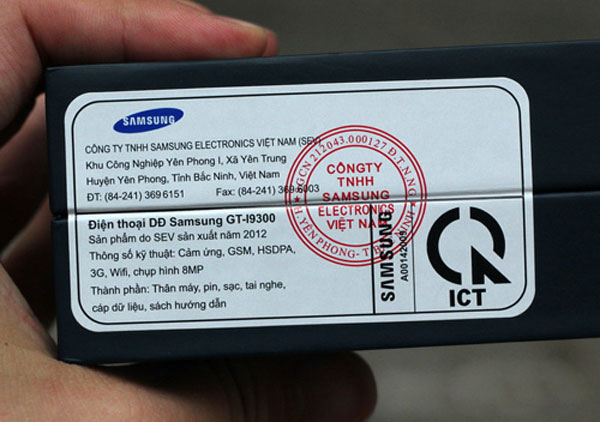 Galaxy S III xanh bắt đầu bán ở Hà Nội