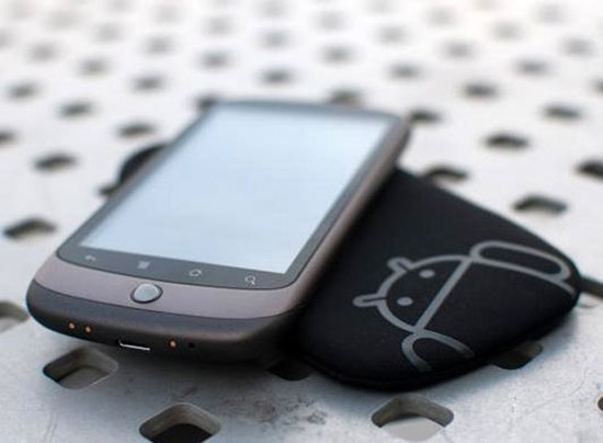 Nexus One là một trong hai smartphone Android được NASA chọn làm "bộ não" cho các vệ tinh siêu nhỏ. Nexus One và Nexus S điều khiển vệ tinh chụp ảnh trái đất