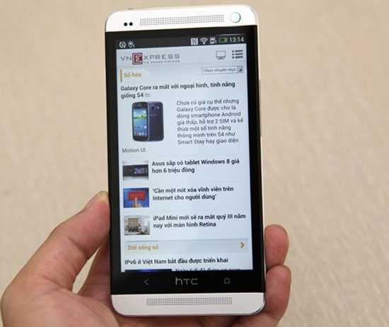 HTC One 2 sim có thiết kế giống hệt so với bản 1 sim. HTC One phiên bản 2 sim xuất hiện tại Việt Nam