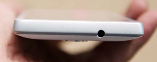 Xperia SP smartphone tầm trung mới từ Sony