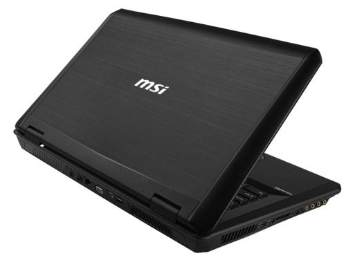 Mặt sau của máy. MSI giới thiệu laptop chơi game "khủng" GX70