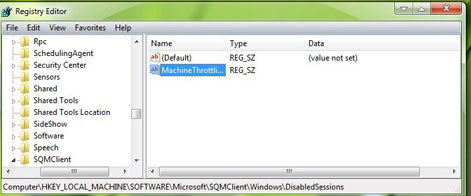 Do đó nếu không muốn gặp phải tình trạng trên bạn cần chỉnh sửa trong Registry Editor để thông báo này không còn xuất hiện và gây rắc rối cho dữ liệu của mình. Bắt đầu vô hiệu hoá thông báo lỗi bằng cách mở Start Menu gõ regedit và nhấn Enter. Mẹo vô hiệu hóa thông báo phiền toái trên máy tính