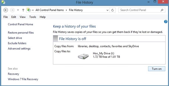 Bây giờ bạn hãy nhấn "Turn On" để kích hoạt tính năng File History. Kích hoạt và sử dụng tính năng sao lưu thời gian thực trong Windows 8