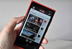 Google ép Microsoft loại YouTube khỏi Windows Phone